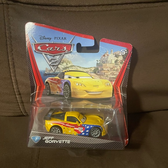 Disney Pixar Cars 2 Jeff Gorvette Die-Cast Vehicle - Picture 1 of 2